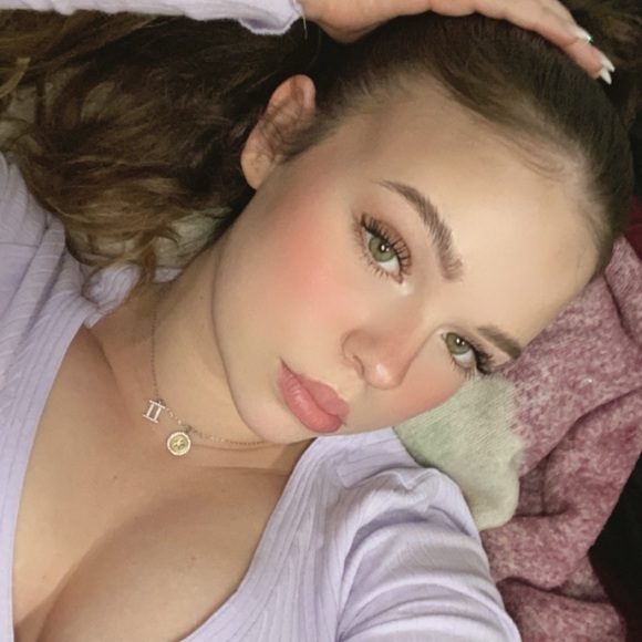 lily_burrell